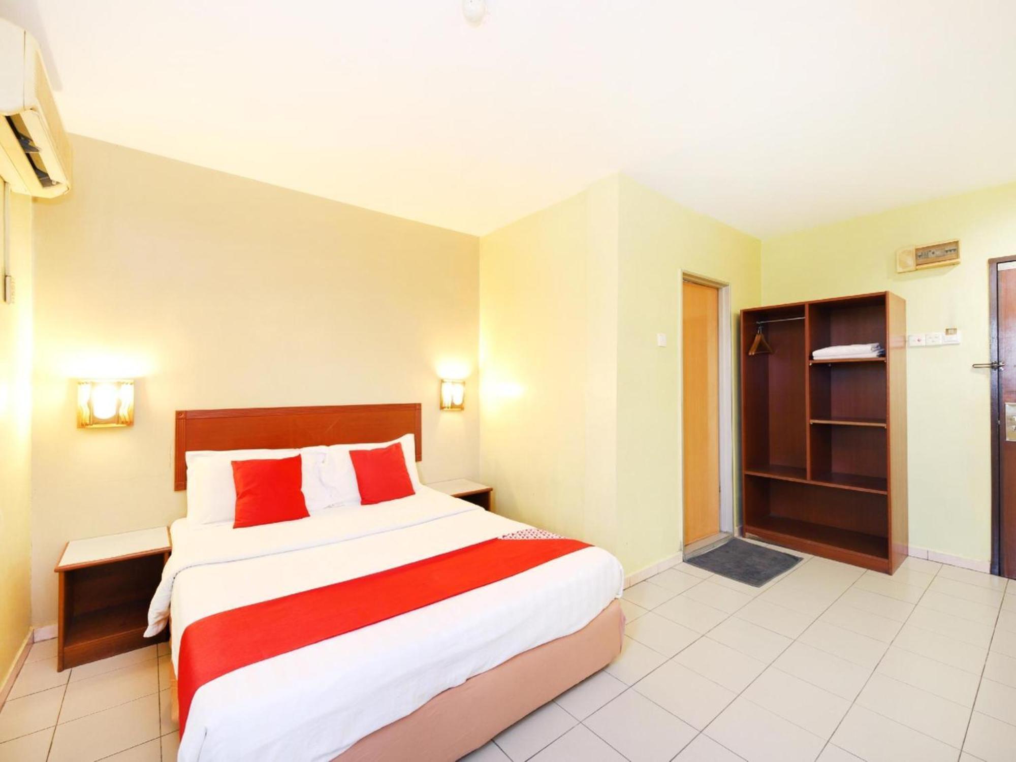 OYO 447 Comfort Hotel Meru Klang Exterior foto