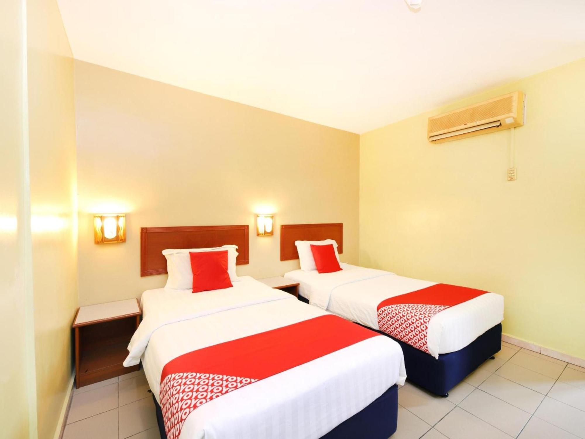 OYO 447 Comfort Hotel Meru Klang Exterior foto